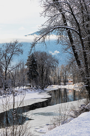 Buy LOCALLY / Local Landscapes, Local Photographers, Local Printing.