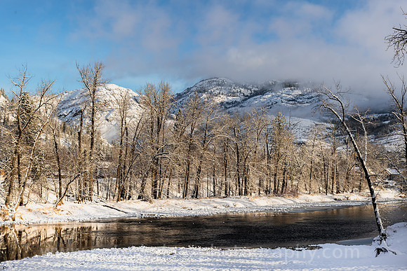 Buy LOCALLY / Local Landscapes, Local Photographers, Local Printing.