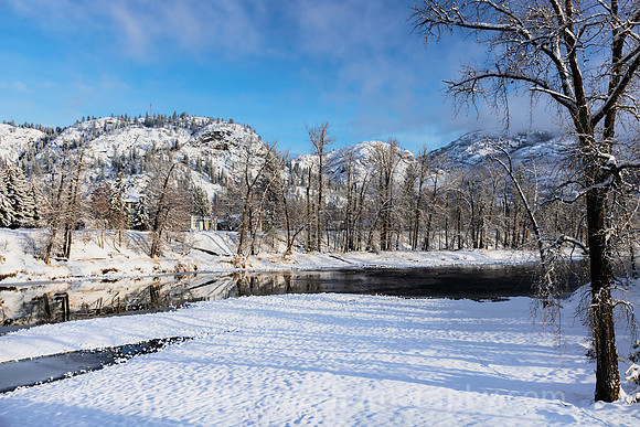Buy LOCALLY / Local Landscapes, Local Photographers, Local Printing.