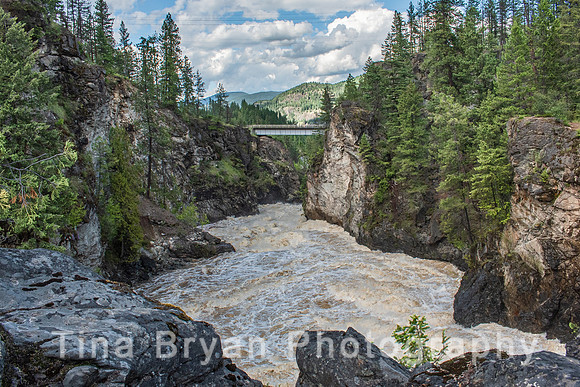 _DSC7300 Cascade Falls